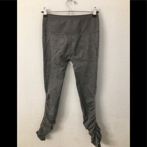Fabletics grey gathered leggings size medium